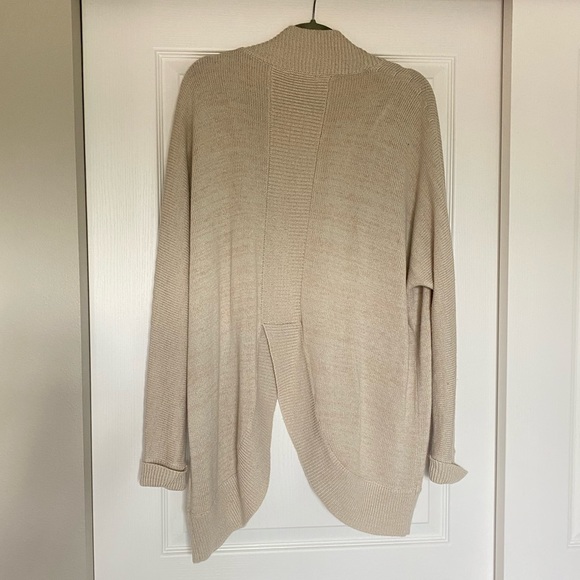 Cardigan - Picture 5 of 5